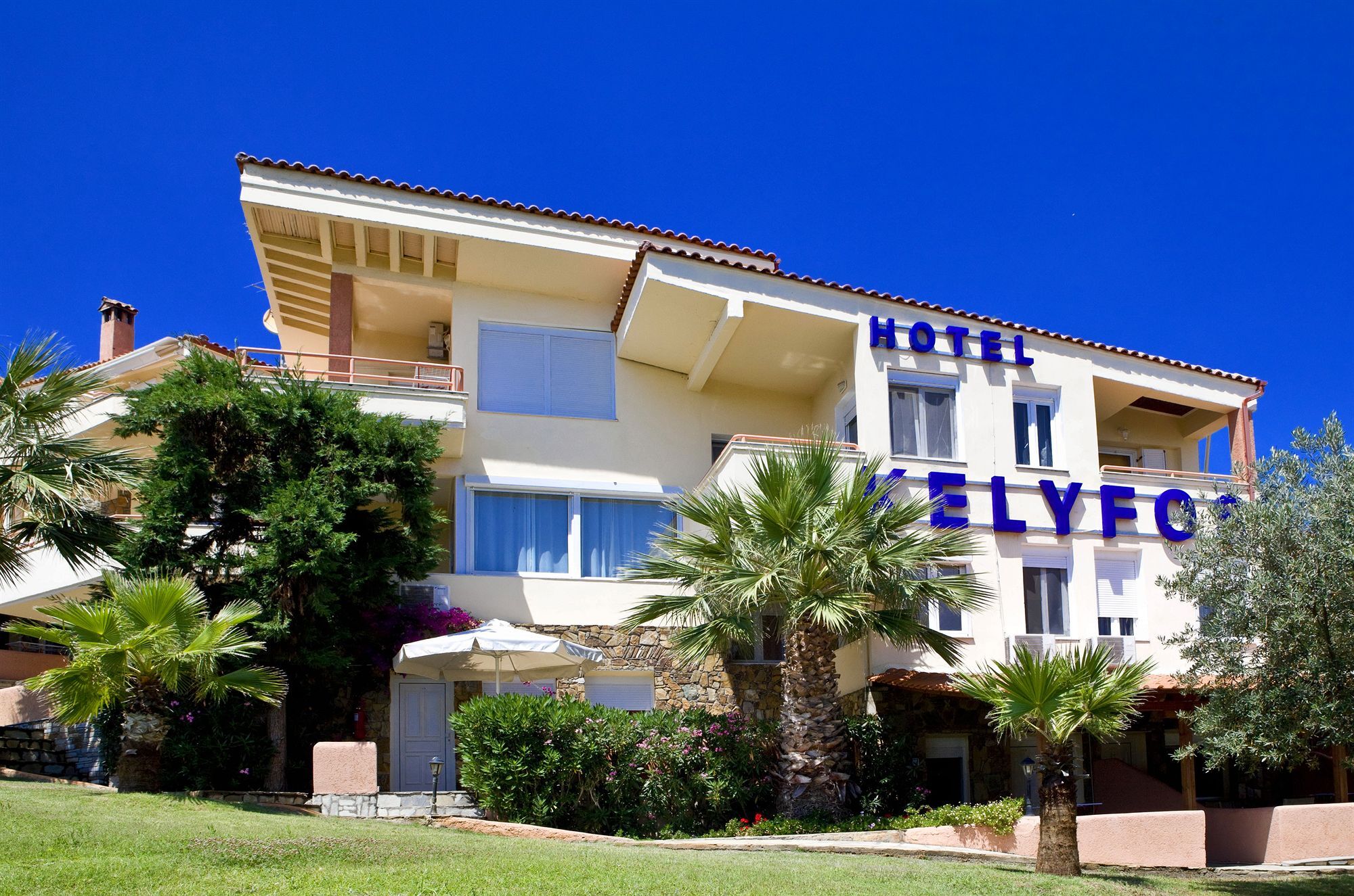 Kelyfos Hotel Neos Marmaras Exterior photo